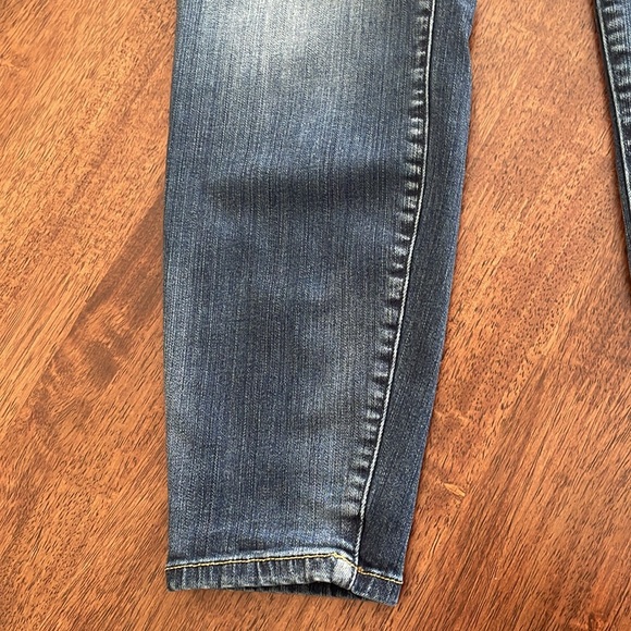 Torrid distressed stretch ankle jeans - Picture 4 of 12